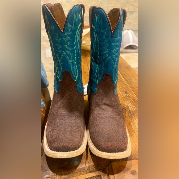 Relentless Kid Boots